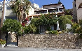 Notis Hotel