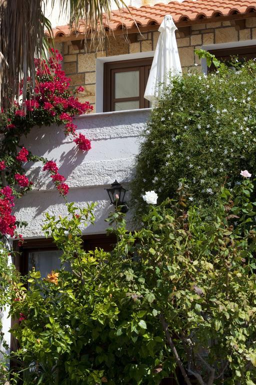 Notis Hotel Samos Town Exterior photo